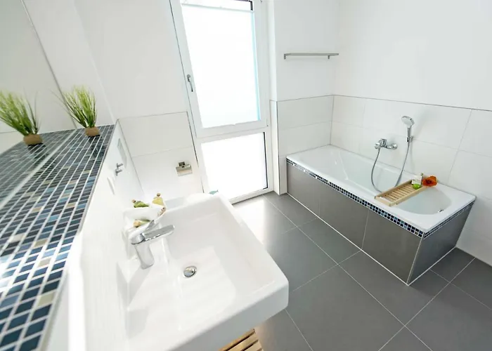 Haus Koenigsstuhl In - Penthouse Mit Kamin Und Balkon Aparthotel