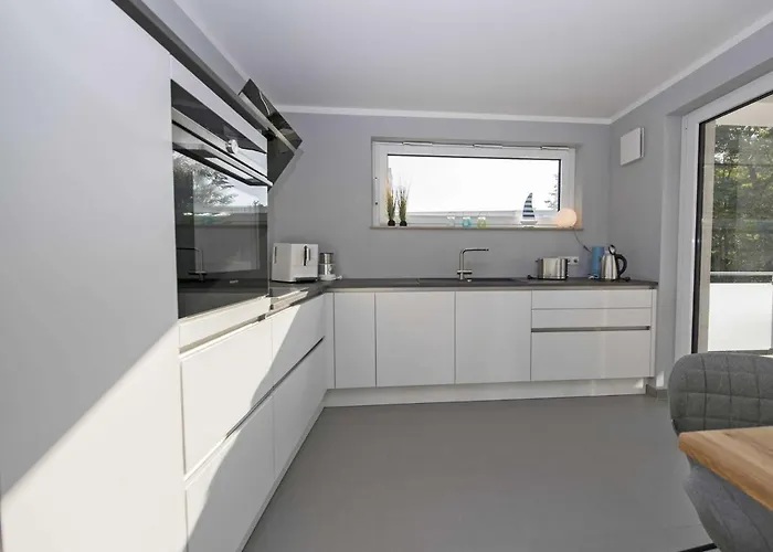 Aparthotel Haus Koenigsstuhl In - Penthouse Mit Kamin Und Balkon