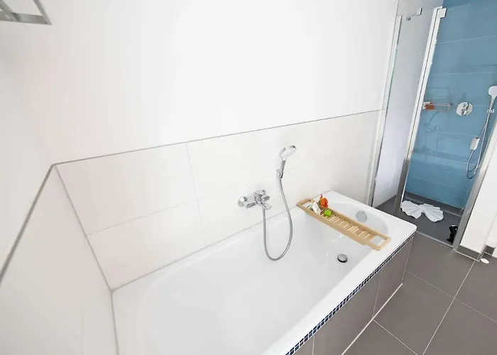 Haus Koenigsstuhl In - Penthouse Mit Kamin Und Balkon Aparthotel Sellin (Rugen)